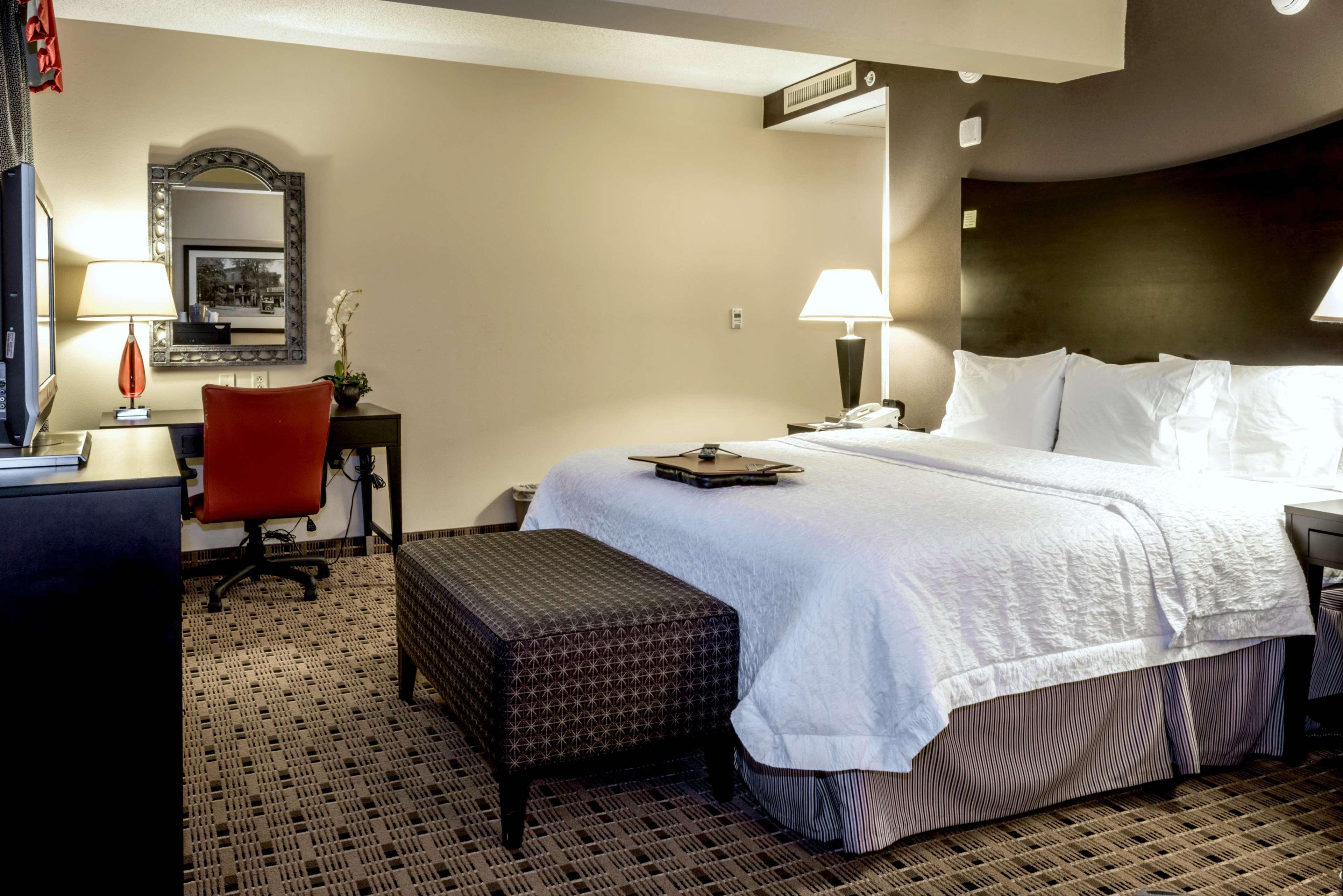 Hampton Inn & Suites Montgomery-Downtown Eksteriør bilde